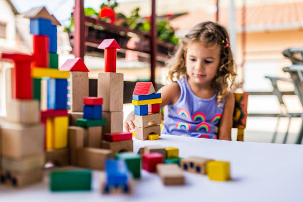 3 Accessoires indispensables pour des activités Montessori avec les enfants